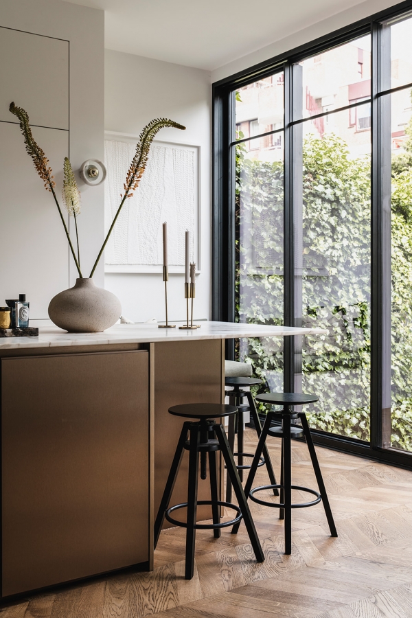 Locatie 1080 - Woonhuis Scheveningen -afwachting Els inschrijfformulier en foto keuken